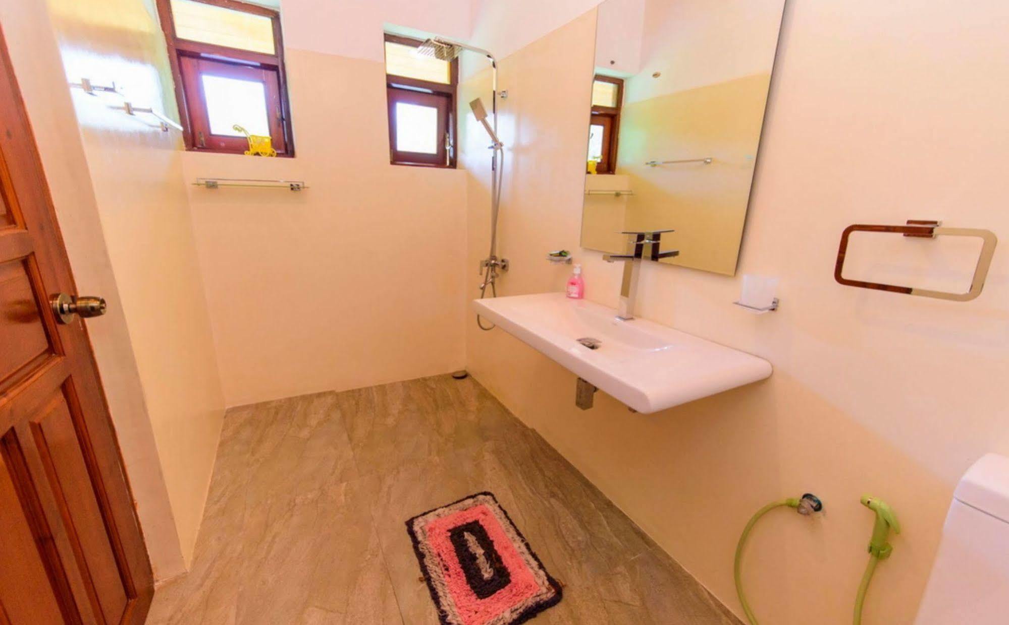 Hikka Hide Villa Hikkaduwa Kültér fotó